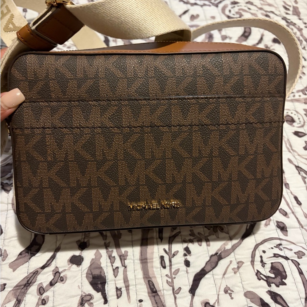 Michael Kors Brown and Tan Crossbody Bag - Picture 3 of 5